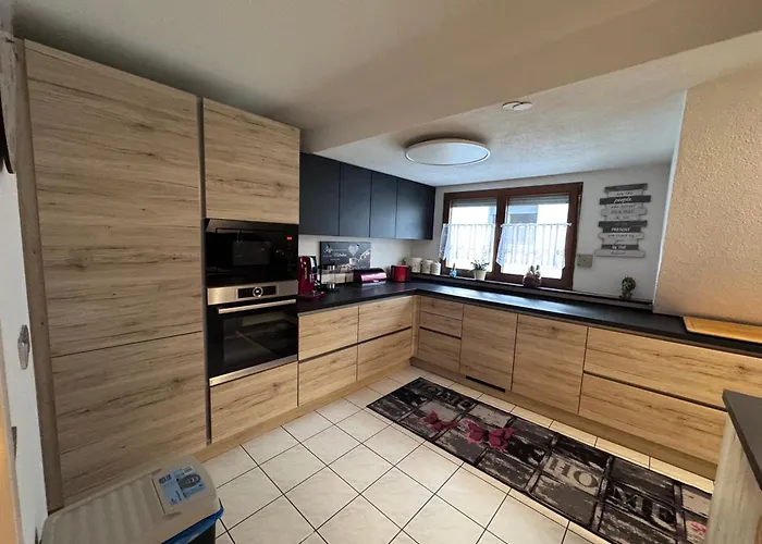 4 Denis 3 דירה *