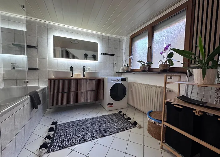 4 Denis 3 דירה אוברווסל